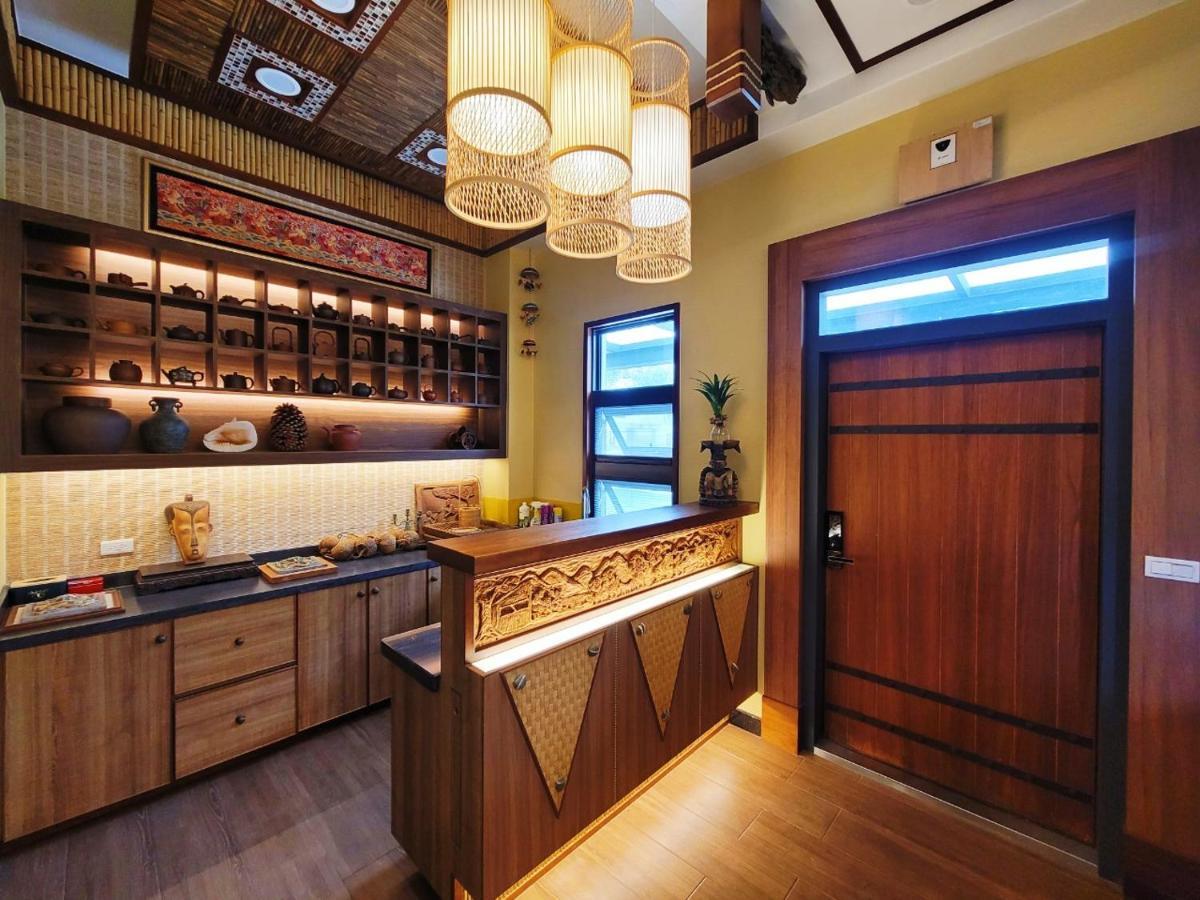 Appartement 山花映水紅莊園民宿 à Yuemei Extérieur photo