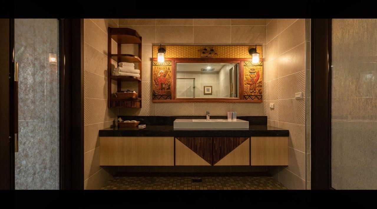 Appartement 山花映水紅莊園民宿 à Yuemei Extérieur photo