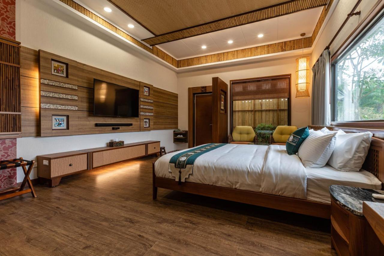 Appartement 山花映水紅莊園民宿 à Yuemei Extérieur photo
